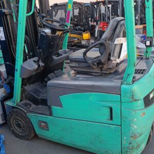 Carretilla elevadora Mitsubishi electrica 3 ruedas