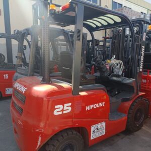 carretilla diesel 2500kg hifoune usada
